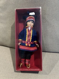 Handmade Norwegian Doll with Authentic Regional Costumes - Picture 1 of 12