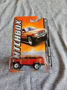 2011 Matchbox TOYOTA 4RUNNER Red 74/100 GREAT CARD Outdoor Sportsman ON A 2012 - Picture 1 of 5