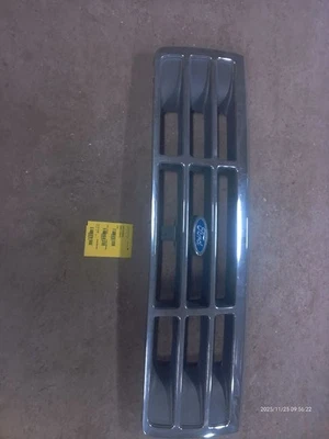 Grille From 8501 GVW Chrome Fits 92-97 FORD F250 PICKUP 968473 Foto 1 de 4