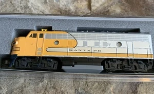 KATO N-Scale #176-2140 EMD F7A AT&SF Yellowbonnet Freight #330 Made in Japan - Picture 1 of 13
