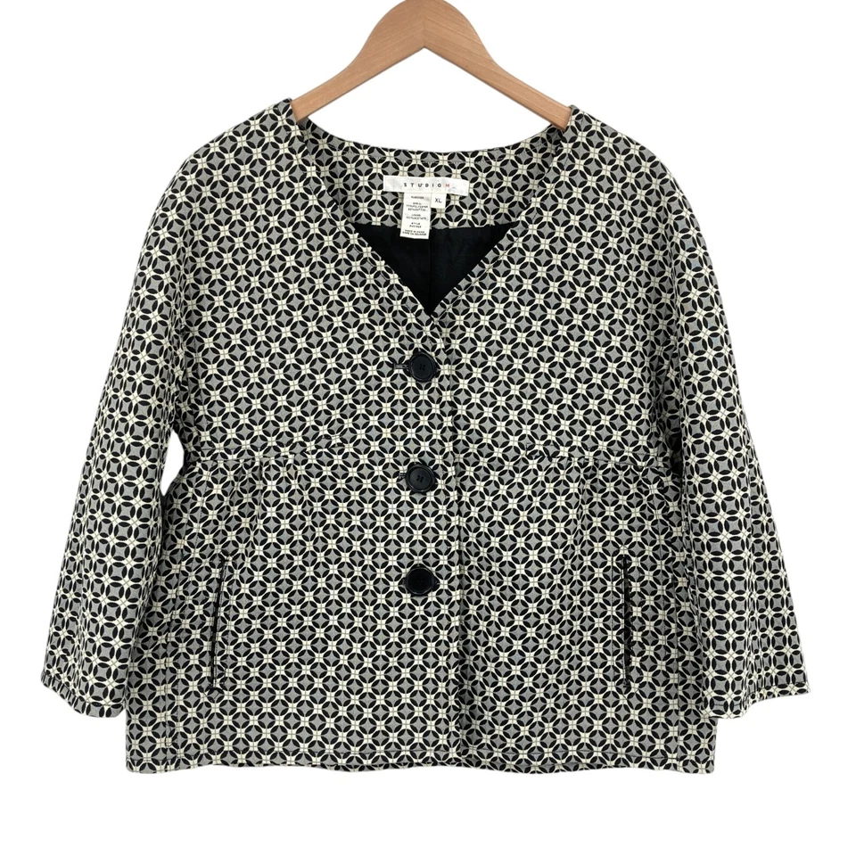 Studio M Jacket Womens XL Beige Black Geo Print Long Sleeve Lined Button Front - Image 1 of 4