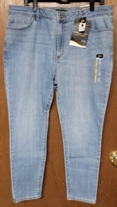 NWT Woman LEE Slim Fit SKINNY LEG JEANS Size 18 SHORT Acid Wash Blue $50 - Picture 1 of 4