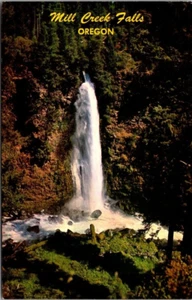 Postal de la cascada Mill Creek Falls Oregon O de Crater Lake Highway - Imagen 1 de 2