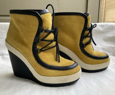 Женские сапоги на танкетке United Nude размер 36 (США 6) желтая замша кожа  - Изображение 1 из 4
