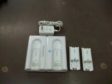Memorex Dual Controller Charging Kit Made For Wii w 2 Batteries