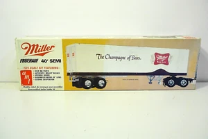 Vintage AMT Miller Fruehauf 40" Semi Trailer 1/25 Model Kit - Open Box - T559 - Picture 1 of 8