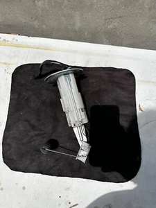 2012 kawasaki ninja 650 fuel pump fully intact good condition - Picture 1 of 3