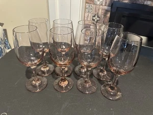 Libbey Glas Premiere Pflaume Rosa 7-1/4" Weinglas 8er Set - Bild 1 von 3