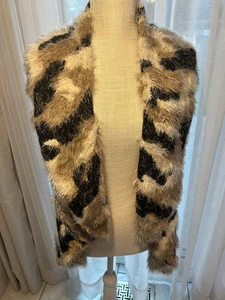 Faux fur vest size Large X-Large / Fluffy Eyelash Boutique Black Brown Neutral - Picture 1 of 6