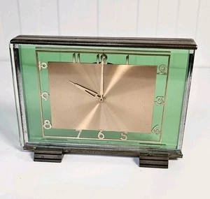 Absolutely stunning French Art Deco Green Glass Mantel Clock - Bild 1 von 16