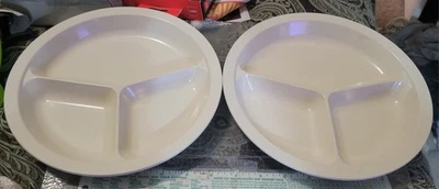 Anchor Hocking Microware Divided Microwave & Oven Safe Plates PM486-TI Set Of 2 - Image 1 of 4