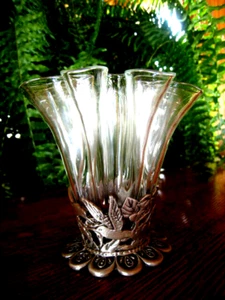 Sweet Clear Glass Scalloped Vase with Pewter Hummingbird base ~ REDUCED - Picture 1 of 7