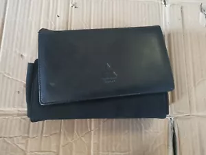 MITSUBISHI OUTLANDER OWNERS MANUAL AND WALLET 2010-2012 - Picture 1 of 2