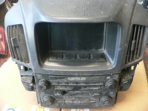 01 Lexus RX300 Center Console Panel with Radio & Screen - Bild 1 von 4