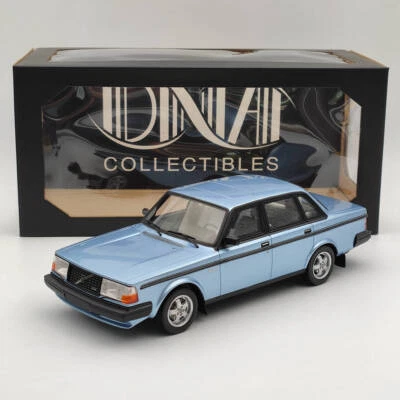 DNA Collectibles 1/18 Volvo 244 Turbo DNA000135 Resin Model Car Limited Blue - Immagine 1 di 4