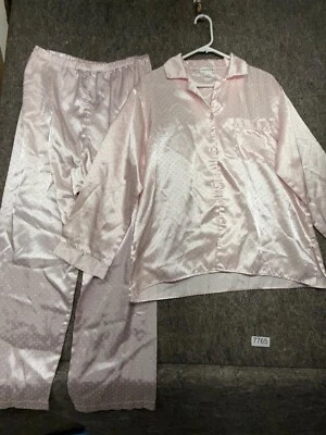 Miss Elaine Pajamas Set Pink Satin Soft Silky Size M - Image 1 of 4