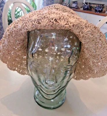 VINTAGE FLOPPYBOHO BEACH HAT CROCHET RATTAN STRAW MED - LG - Image 1 of 4