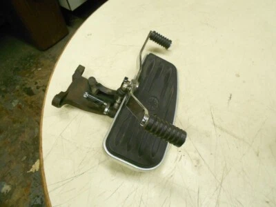 2001 yamaha royal star xvz1300tf venture Footpeg Conjunto: GearShifter | Pedal de freio - Imagem 1 de 4