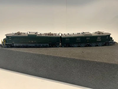 Locomotora eléctrica doble Marklin 37591 SBB clase Ae 8/14 - Digital HO Foto 1 de 4