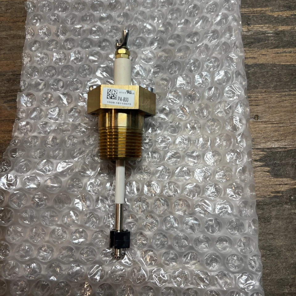 Sonda estándar de nivel de líquido McDonnell & Miller 354081 GuardDog PA-800 Foto 1 de 4