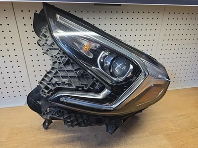 GMC 2018-2021 FARO TERRENO OEM LADO DEL CONDUCTOR IZQUIERDO XENÓN OCULTO 84355670 (187E) Foto 1 de 4