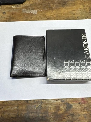 Cartera Billetera Vintage Prince Gardner Dk Cuero Marrón Doble Plegable Nueva Foto 1 de 4