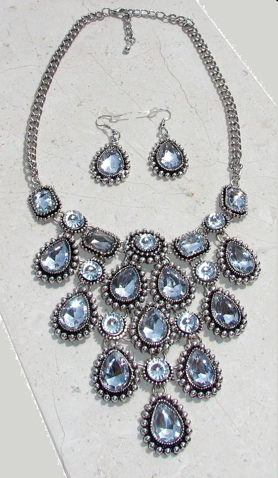 parure Goccia Collana con orecchini cristalli,ciondolo strass da donna argento - Immagine 1 di 1