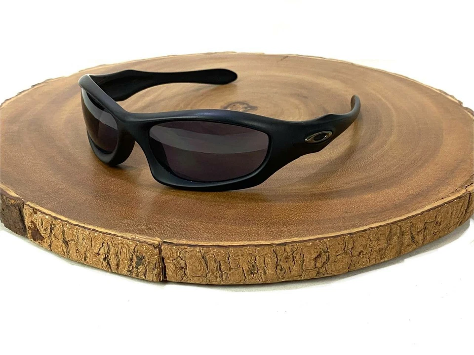 Gafas de sol Oakley Monster Dog como están envolventes negras hechas en EE. UU. Usadas LEER Foto 1 de 4