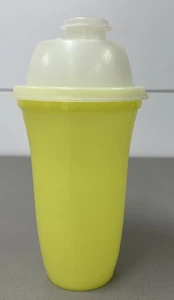 Vintage Yellow Tupperware Shaker Cup 844-3 with Clear Pouring Lid 564-4 - Picture 1 of 8