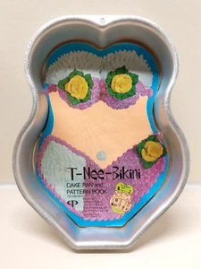 Traje de baño vintage T-NEE BIKINI cake pan & pattern book (Fancy Foods by Flo, 1971) - Imagen 1 de 9