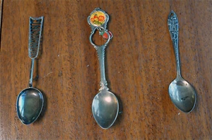 Vintage Souvenir Spoon Collection (103) - incl. (2) Sterling Silver spoons, vg - Picture 1 of 8