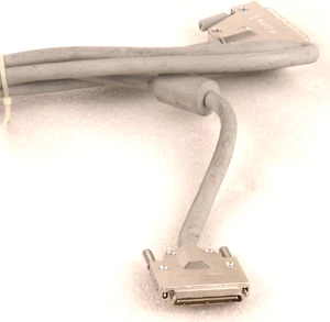 SCSI Kabel 2,4m VHDC68 Male/HD68 Male HP 5183-6588 SCSI-Cable - Picture 1 of 3