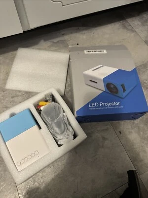 1080P 2MP HD LED Projector Home Theater Cinema USB HDMI AV SD Mini Portable - Image 1 of 4