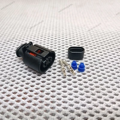 Webasto Thermo Top Z C E P 2pin 12V Power Connector NEW 9011968A - Image 1 of 2