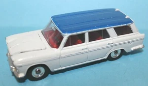Dinky® Fiat 2300 Station Wagon - Picture 1 of 3