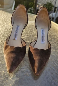 Manolo Blahnik Suede Scalloped Design Brown Heels Shoes Size EU 38.5, US 8 - Picture 1 of 8