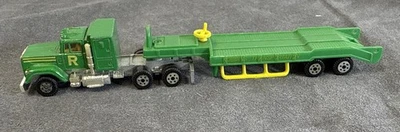 Road Champs 1982 HO Diecast 1/87 Robbins Green Mack Super-Liner Tractor Trailer - Image 1 of 4