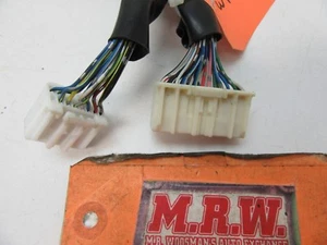 WIRE PLUG CONNECTOR OFF TEMPERATURE CONTROL UNIT PIG TAIL HARNESS END CLIP AUTO - Picture 1 of 6