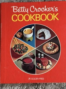 Betty Crocker's Cookbook: Text Edition 1976 Golden Press Hardcover - Picture 1 of 3