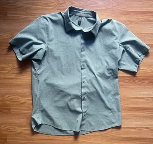Herren XL Lululemon Airing Easy SS Button Hemd grün - Bild 1 von 9