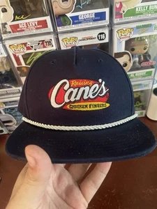 Gorra/Gorra Raising Cane’s Rope Snapback - Excelente - Azul Marino - Imagen 1 de 3