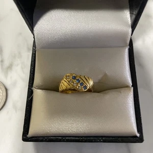 Anillo de Camarones Placa de Oro Zafiro Simulado Circonita cúbica S Talla 5 3/4 De Colección Nuevo de Lote Antiguo - Imagen 1 de 4