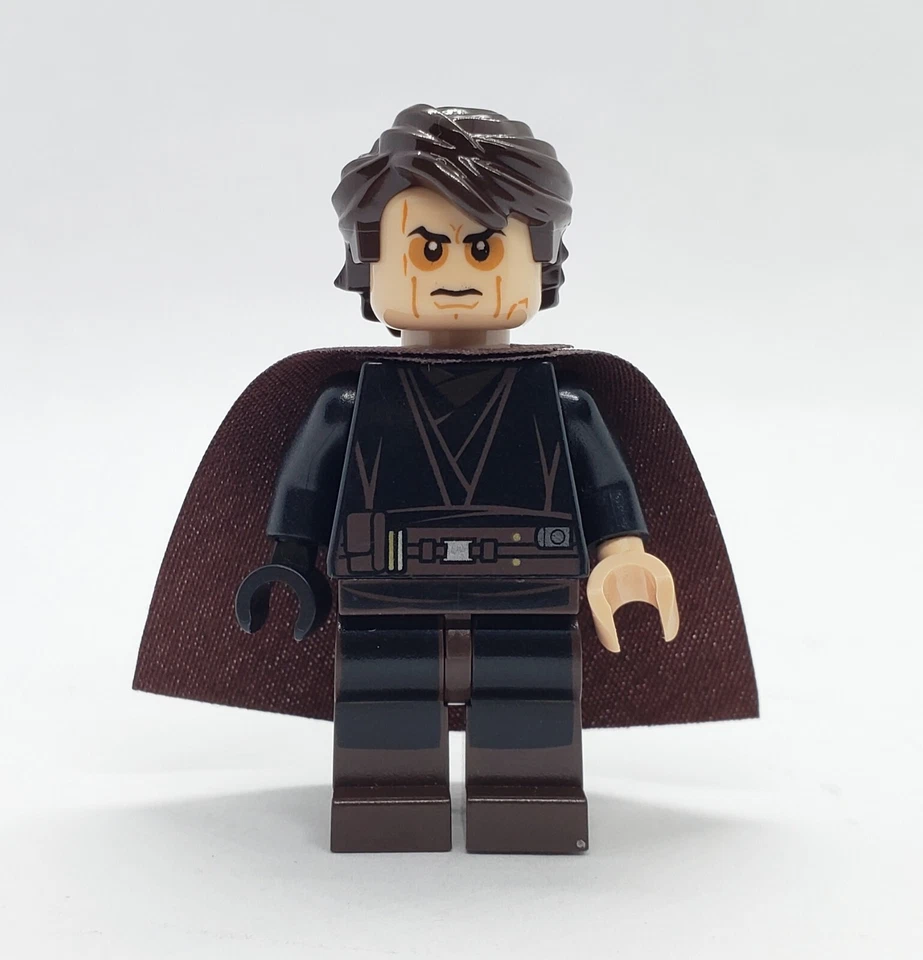 LEGO Star Wars Sith Eyes Anakin Skywalker Minifigure 9526 Palpatine's Arrest - Image 1 of 3