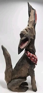 Hand Carved Wolf "Howling at the Moon" Detailed and Hand Painted w/Initials - Picture 1 of 7