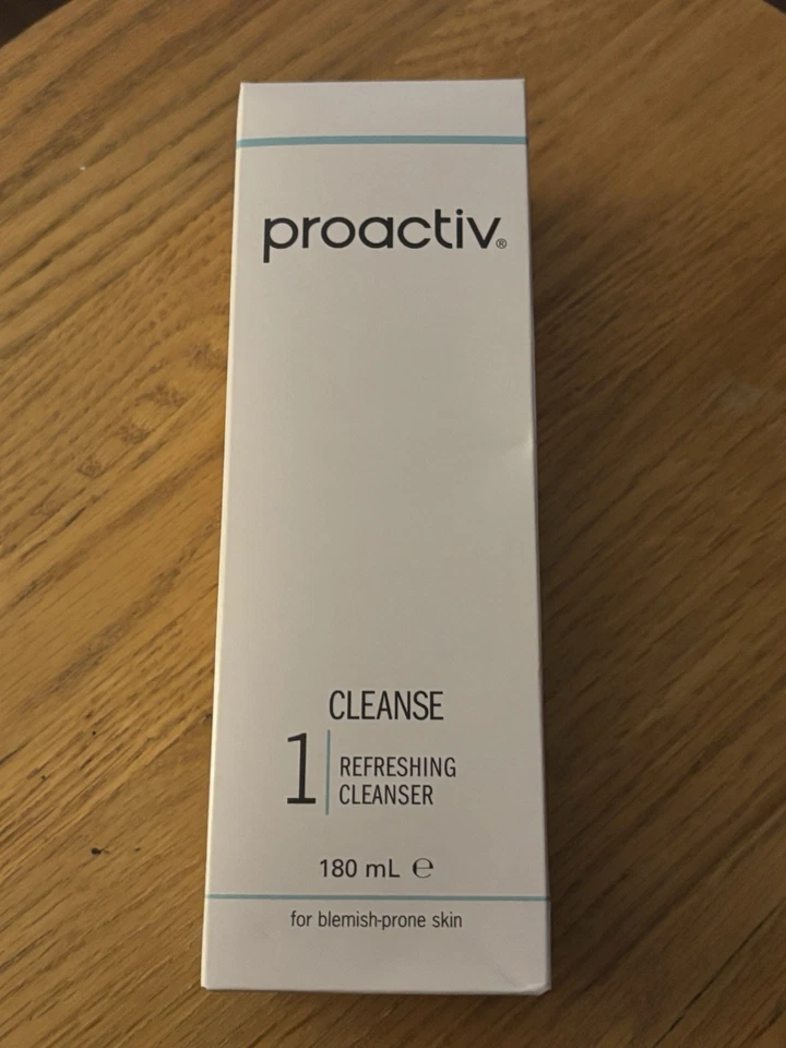‎PROACTIV Proactiv Solution Refreshing Facial Cleanser, Blemish Prone Skin, 180 ml - New