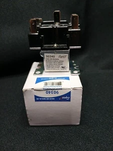 RELÉ DE CONMUTACIÓN DE PROPÓSITO GENERAL SUPCO DPDT 24VAC 90340 - Imagen 1 de 2