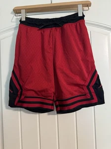 Air Jordan Boys Mesh Basketball Shorts Size M Red Black Pockets Drawstring - Picture 1 of 8