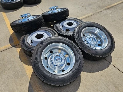 Llantas 19.5" Ford F-450 Doble F-550 Llantas RAM 4500 OEM 10x225 2023 2024 2025 Foto 1 de 4