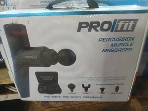 PRO FIT Percussion Muskel Massagegerät Pistole mit 4 austauschbaren Köpfen. Neu Versiegelt - Bild 1 von 2