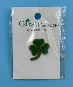 VINTAGE Toshio Okada 3 LEAF CLOVER / SHAMROCK LAPEL HAT JACKET PIN 1” NOS Sealed - Picture 1 of 3
